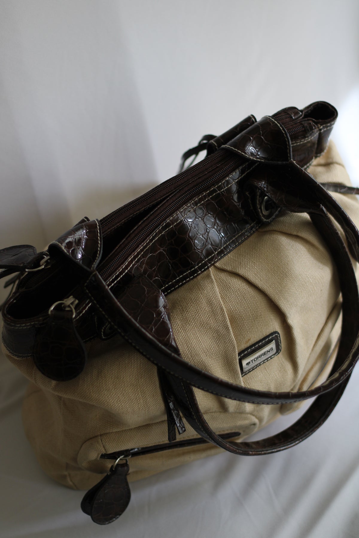 Mala Vintage Torrens em Lona Bege e Pele Castanha – Mala de Ombro Retro
