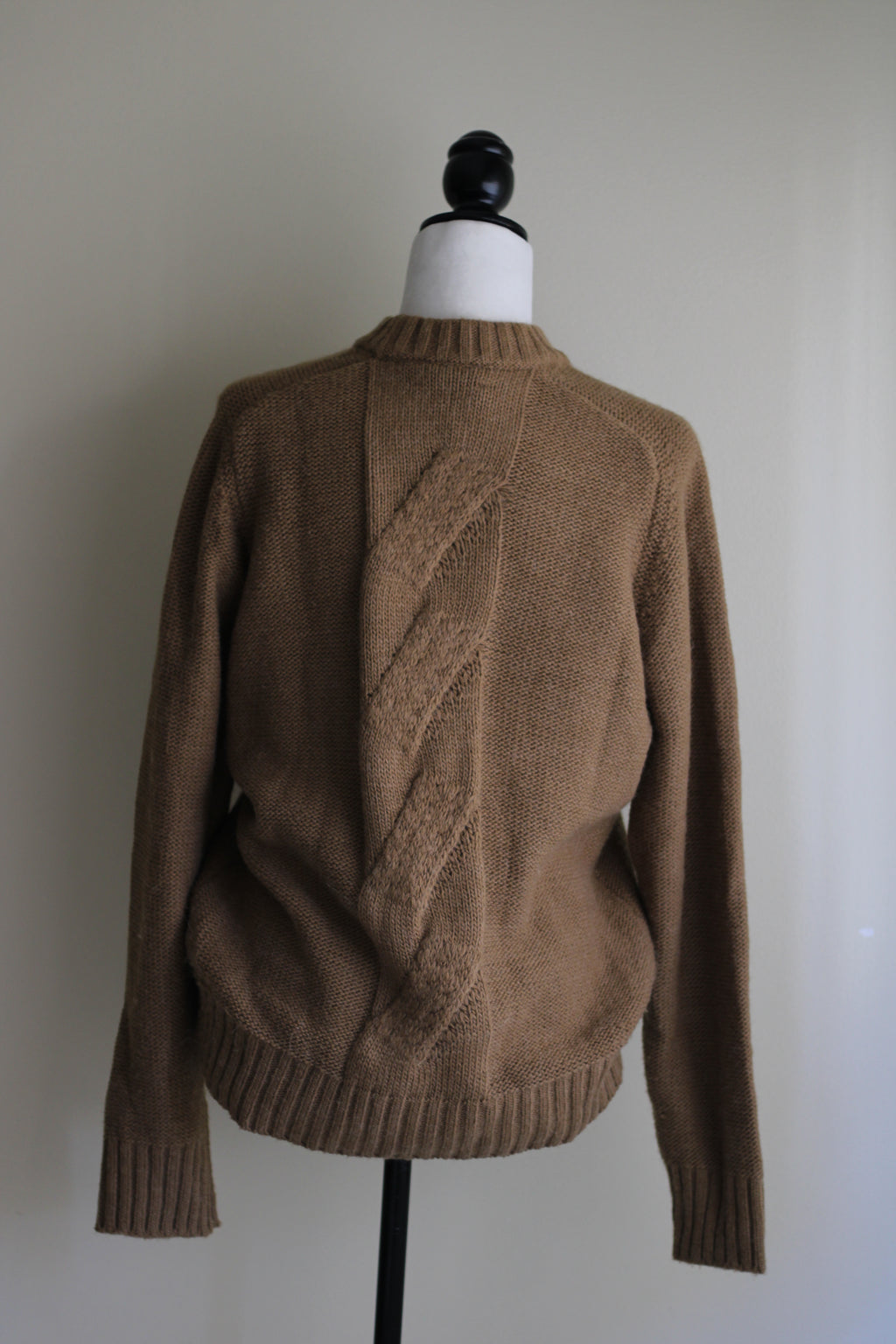 Camisola camel Pedro del Hierro, vista traseira