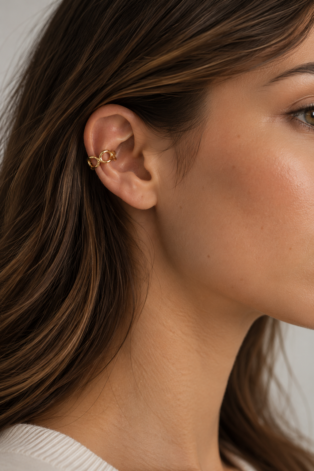 Earcuff Dourado em Aço Inoxidável Corações