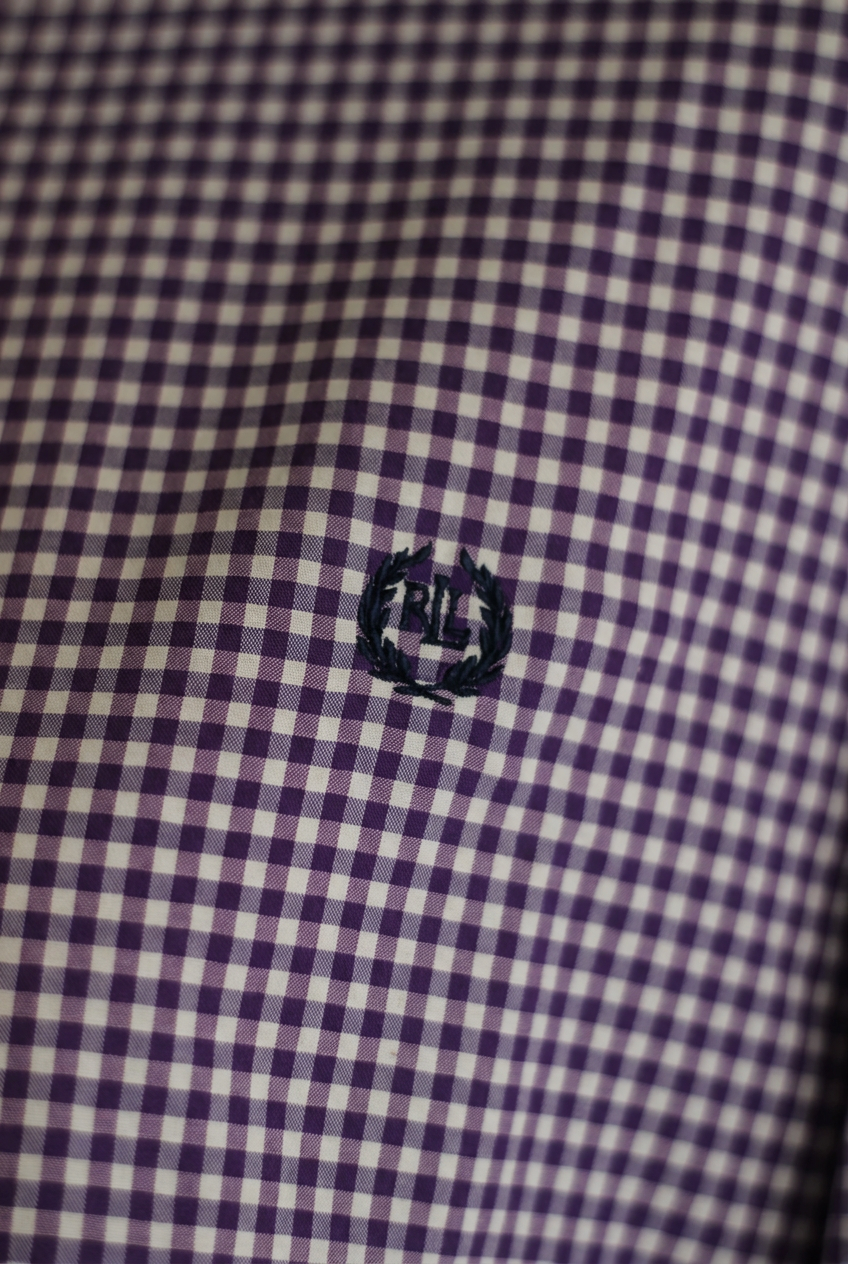 Vista traseira da camisa