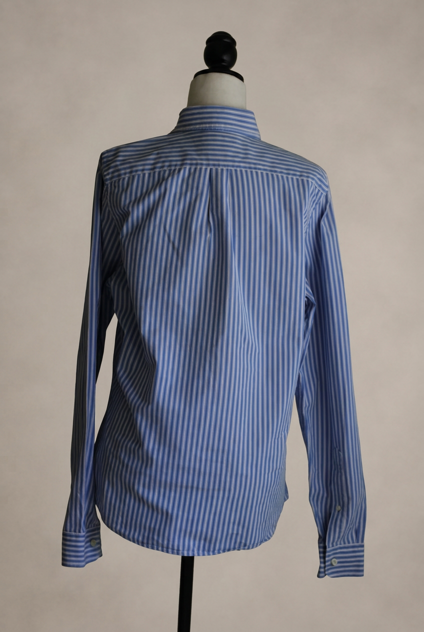Vista frontal da camisa